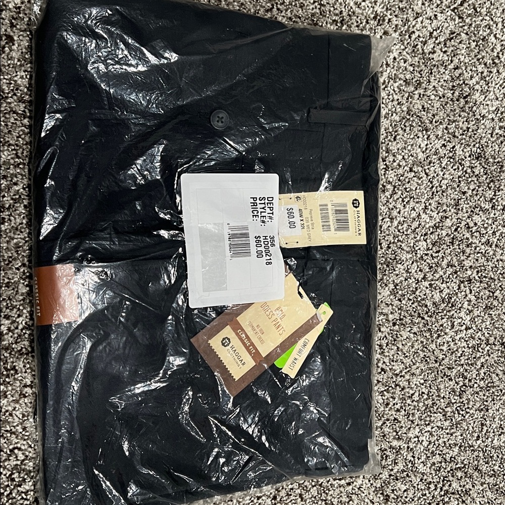 Haggar Men's E-CLO Classic Fit Dress Pants in 035 Medium Gray 40W x 32L